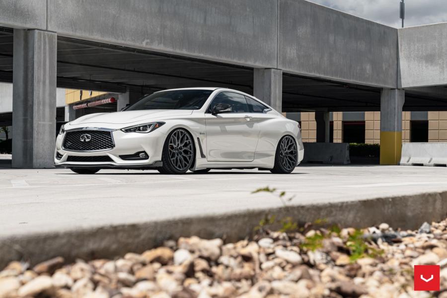  Infiniti Q60S 3.0t on Vossen Wheels (HF-2) 2018 года  (фото 15 из 28)